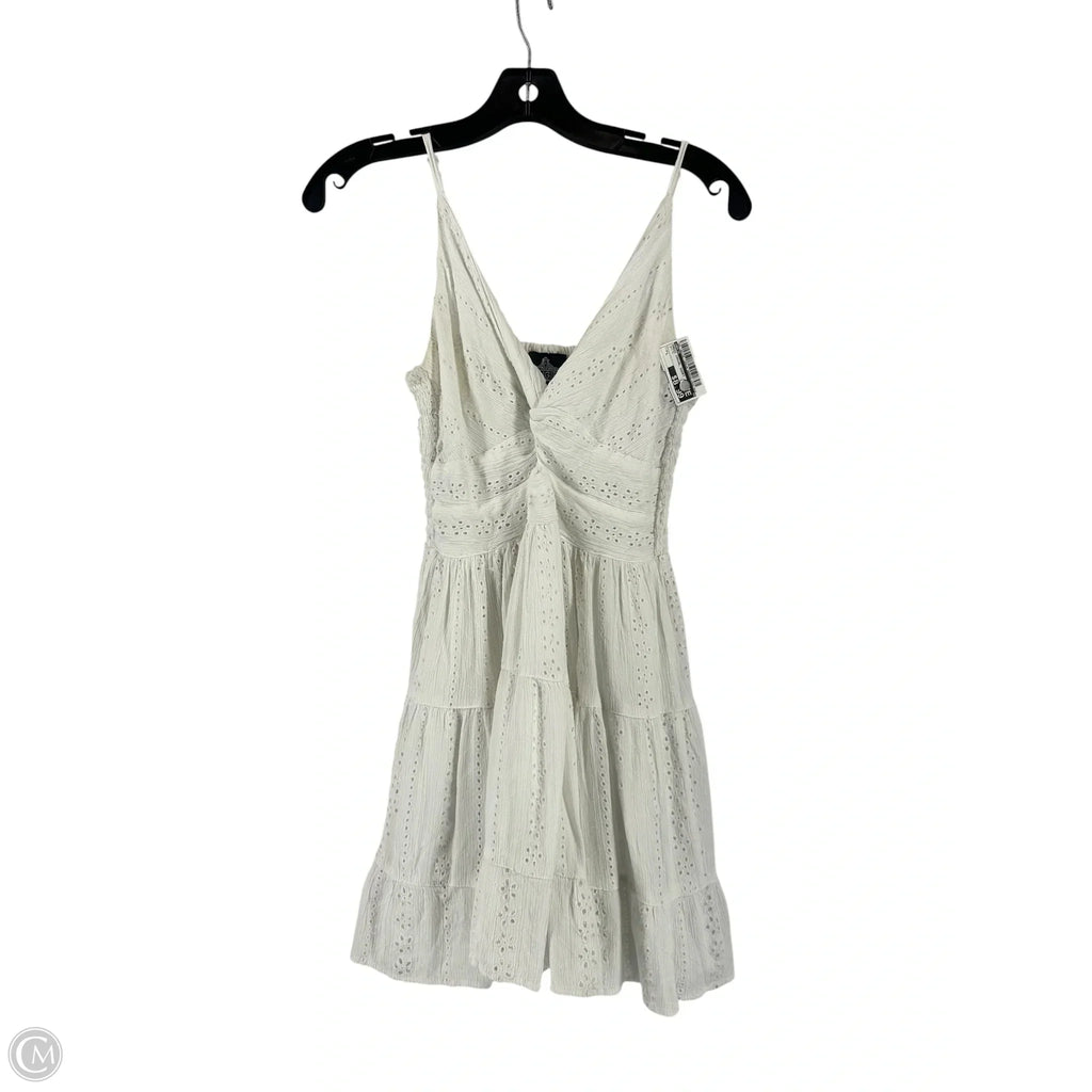 Dress Casual Short By Angie In White, Size: L