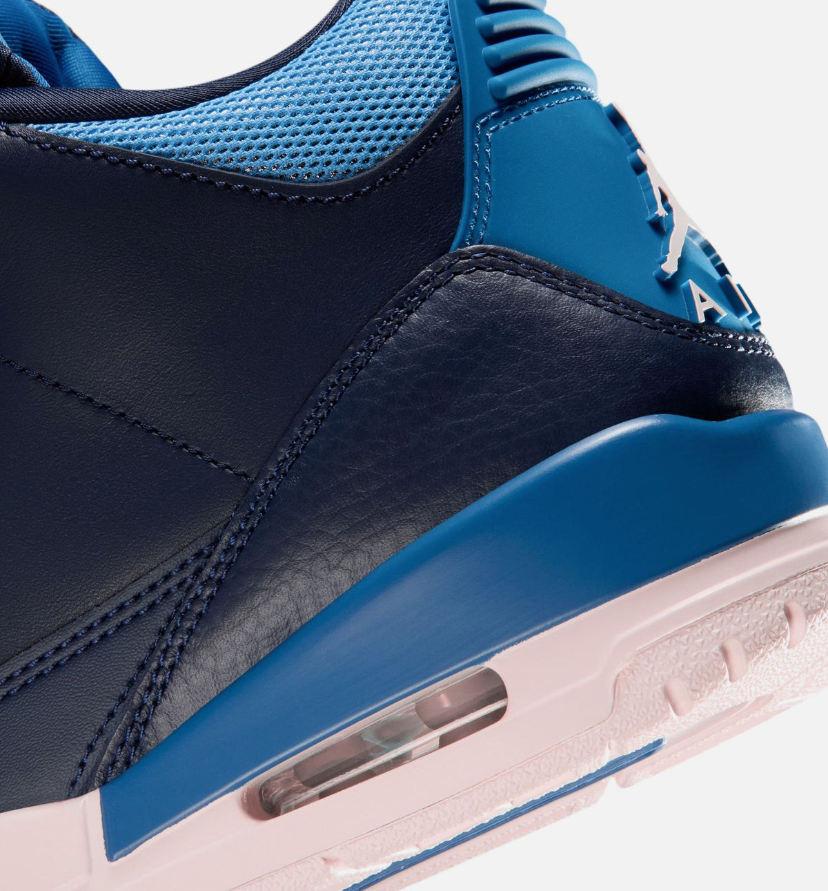 Air Jordan 3 Retro "Sport Renaissance" Women's Shoe – Obsidian/Chalk/Track Red