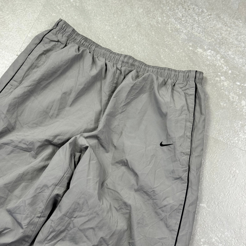 Vintage Nike Trackpants (XL)